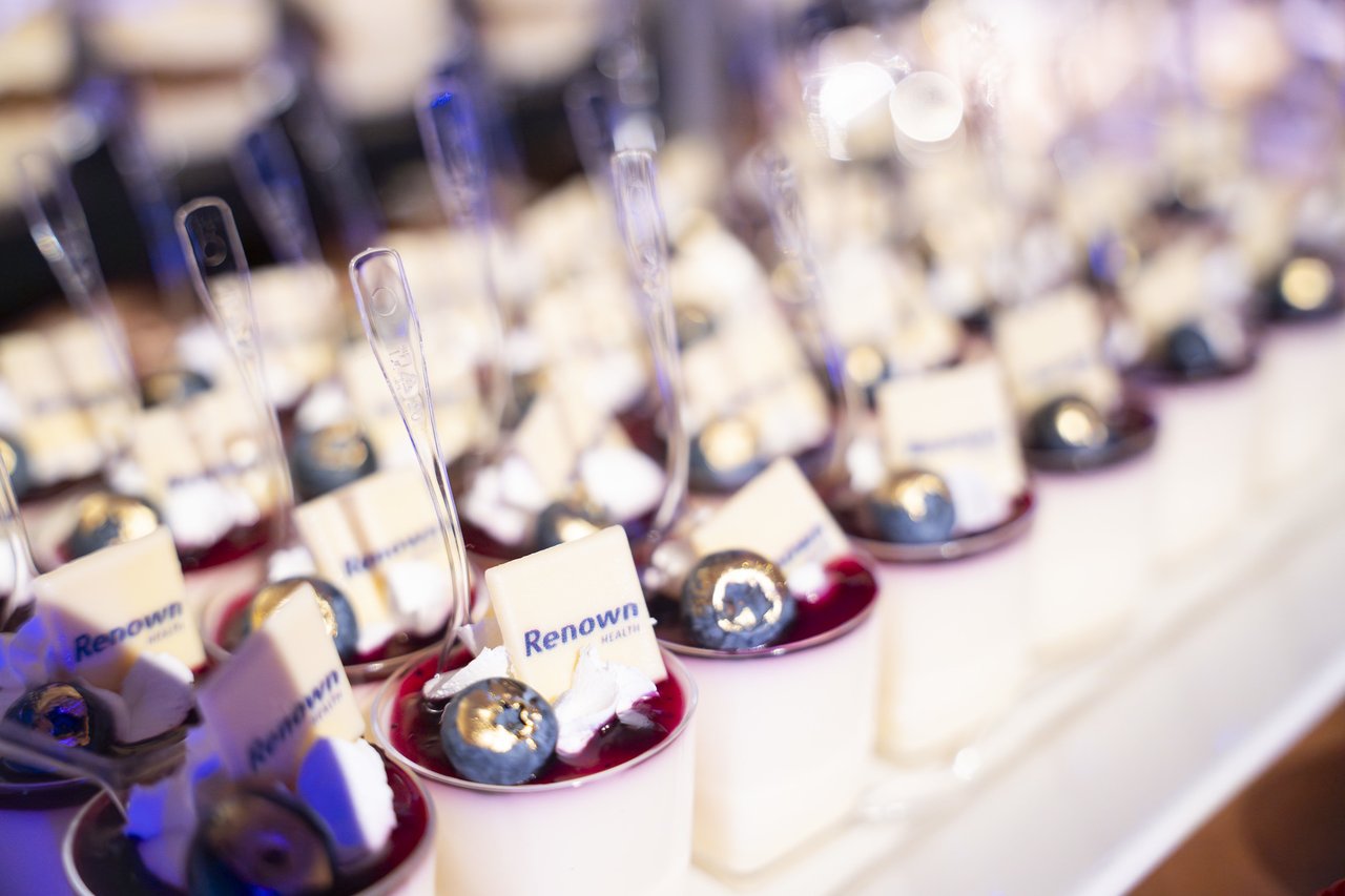 Rows of Renown dessert cups lined up on the dessert table