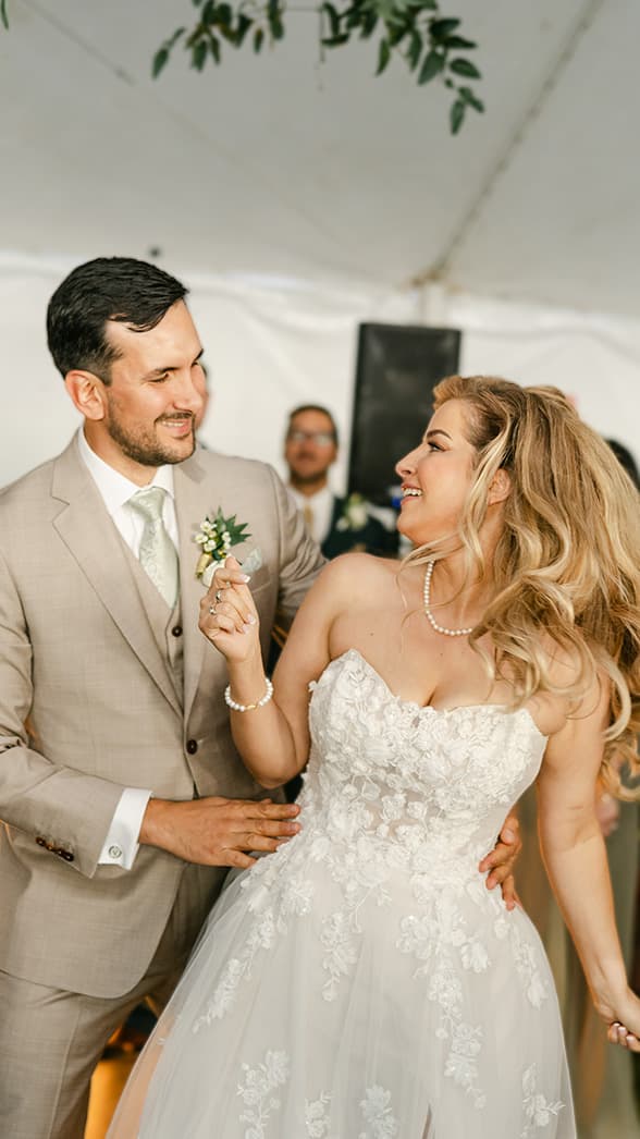 Alcalde wedding reception with DJ entertainment - Professional wedding DJ pricing packages in Reno