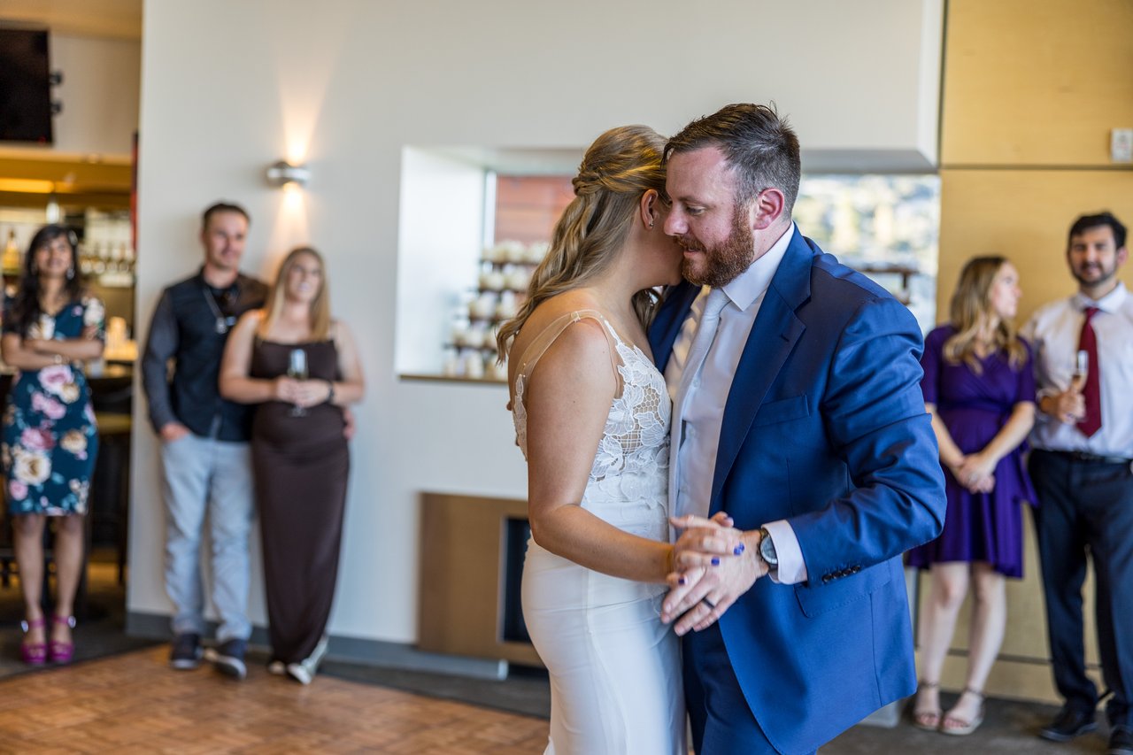 Ali and Robert share their first dance in the lounge