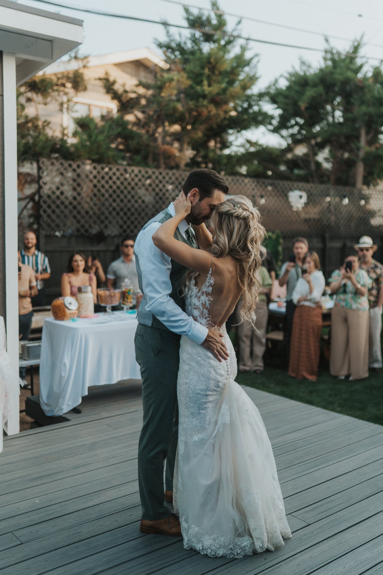 Guests watch Lexy and Jeremy dance
