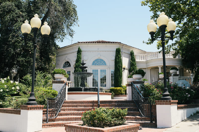 The historic Vizcaya mansion wedding venue in Sacramento