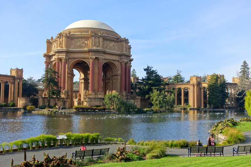 The rotunda of the Palace of Fine Arts across the lagoon